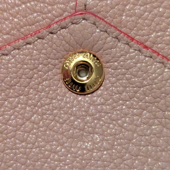 MIU MIU Madras Love Goatskin Wristlet Pouch Orchidea Heart Button Gold Chain VGC - Picture 5 of 10